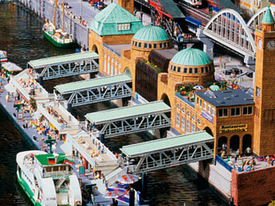 Detailansicht der Elblandungsbrücken im Miniatur Wunderland Hamburg